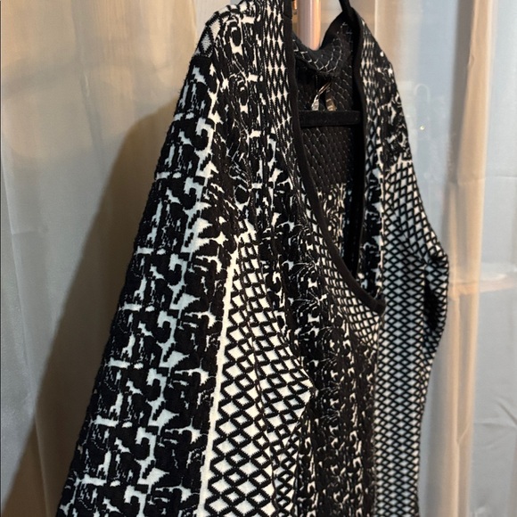 NWOT BKE Cotton Blend Texture Pattern Soft Knit Zip Up Sweater - Picture 6 of 8